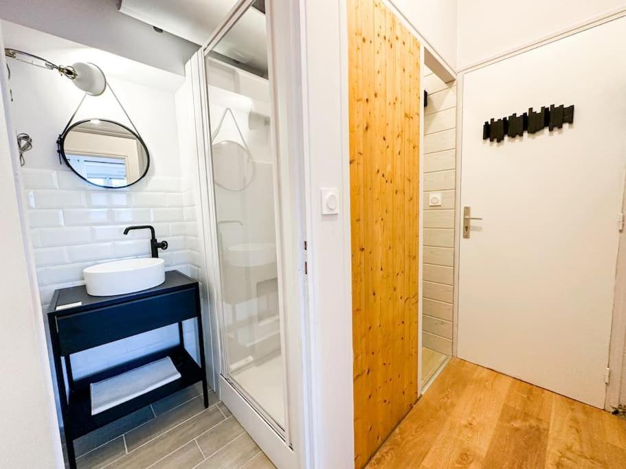 New Confort Et Elegance Face A La Gare Guingamp Exterior foto